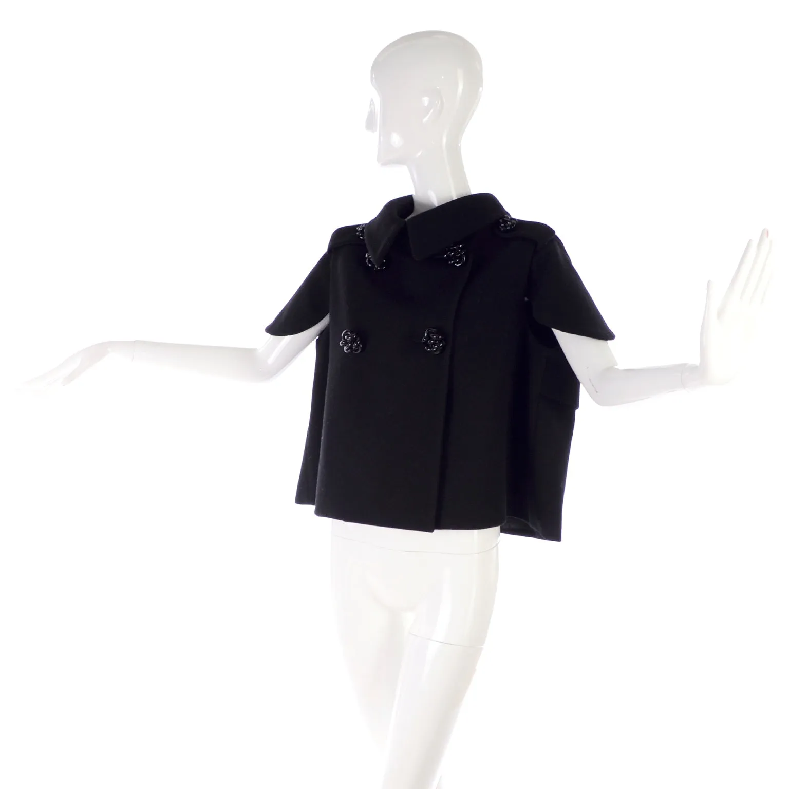 Alexander McQueen Black Wool Sculptured Capelet Jacket The Horn of Plenty Runway 2009