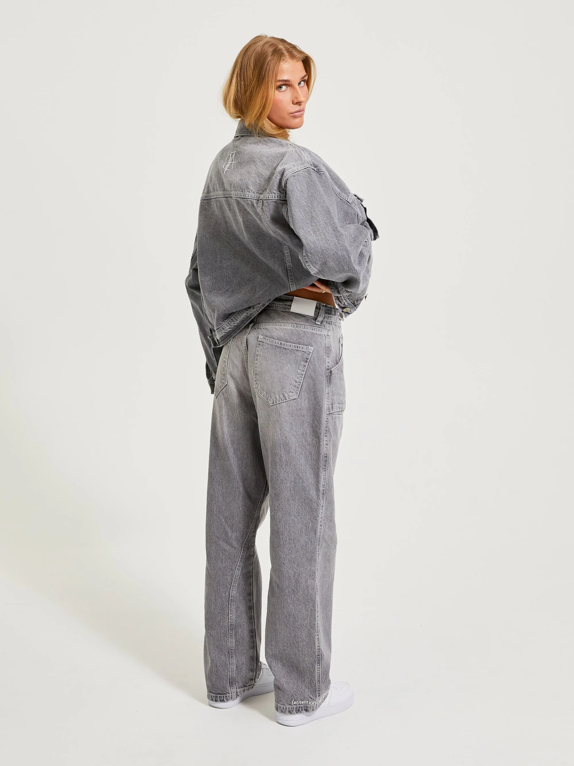 BOXY DENIM JACKET WASHED GREY