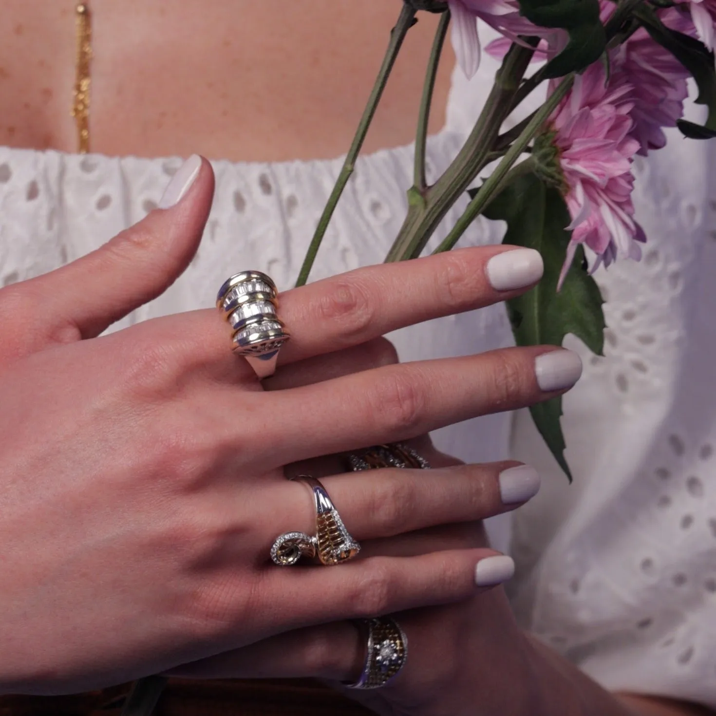 Elegant Bow Ring