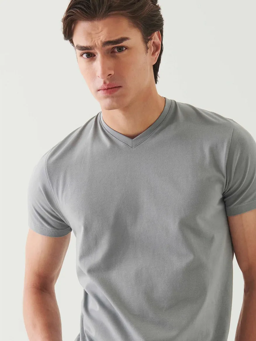 Patrick Assaraf Pima Cotton Stretch V-Neck T-Shirt in Seafoam